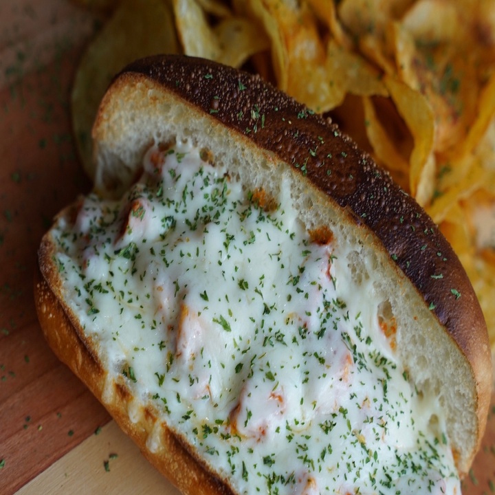 CHICKEN MOZZARELLA